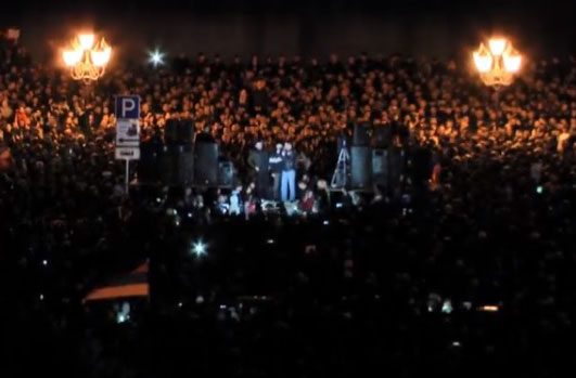 Göstericiler kararlı: Sarkisyan gitmeli